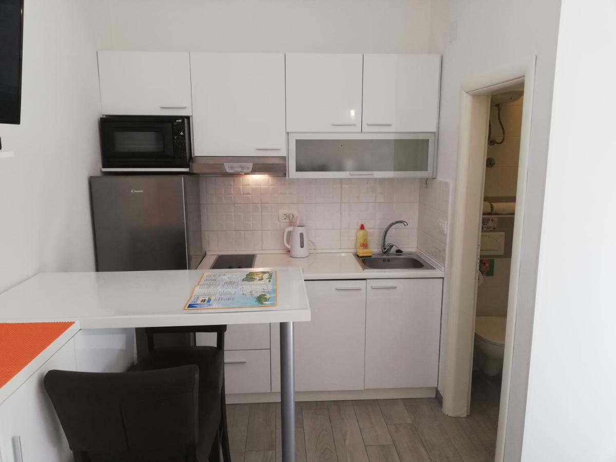Apartment Vinko สปลิท ภายนอก รูปภาพ