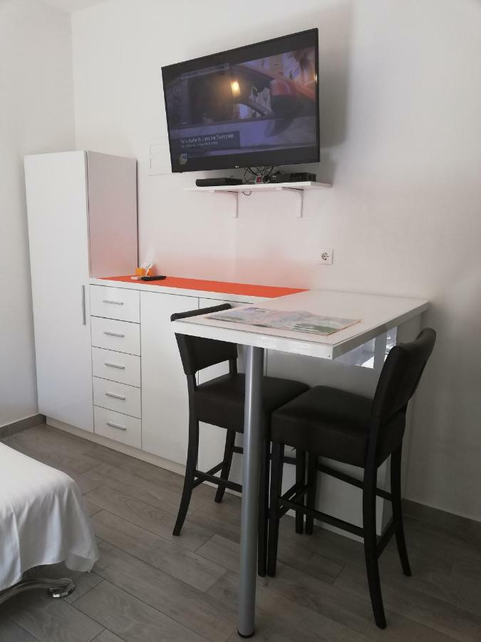 Apartment Vinko สปลิท ภายนอก รูปภาพ